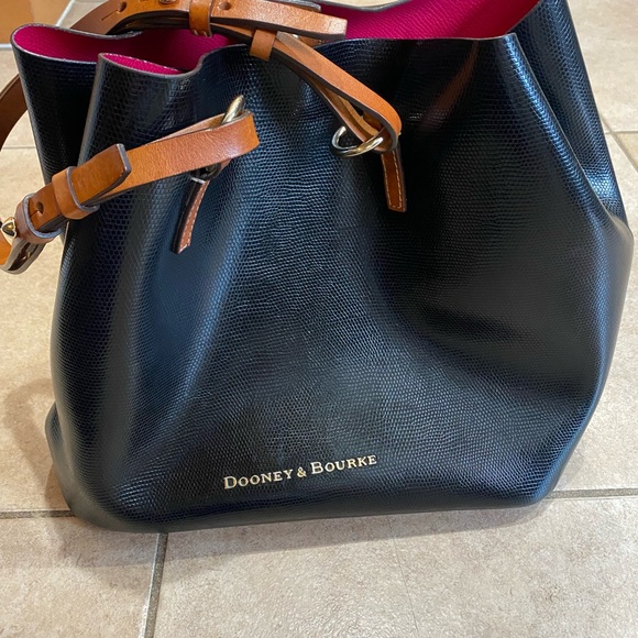 Dooney & Bourke Black and Tan Shoulder Bag - Picture 2 of 6
